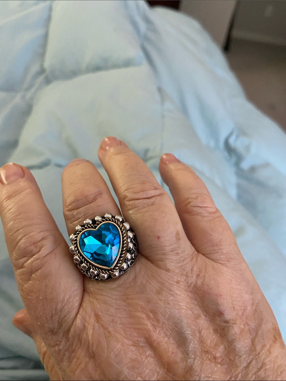paparazzi Heart-Shaped Blue Crystal Ring - Silver Tone